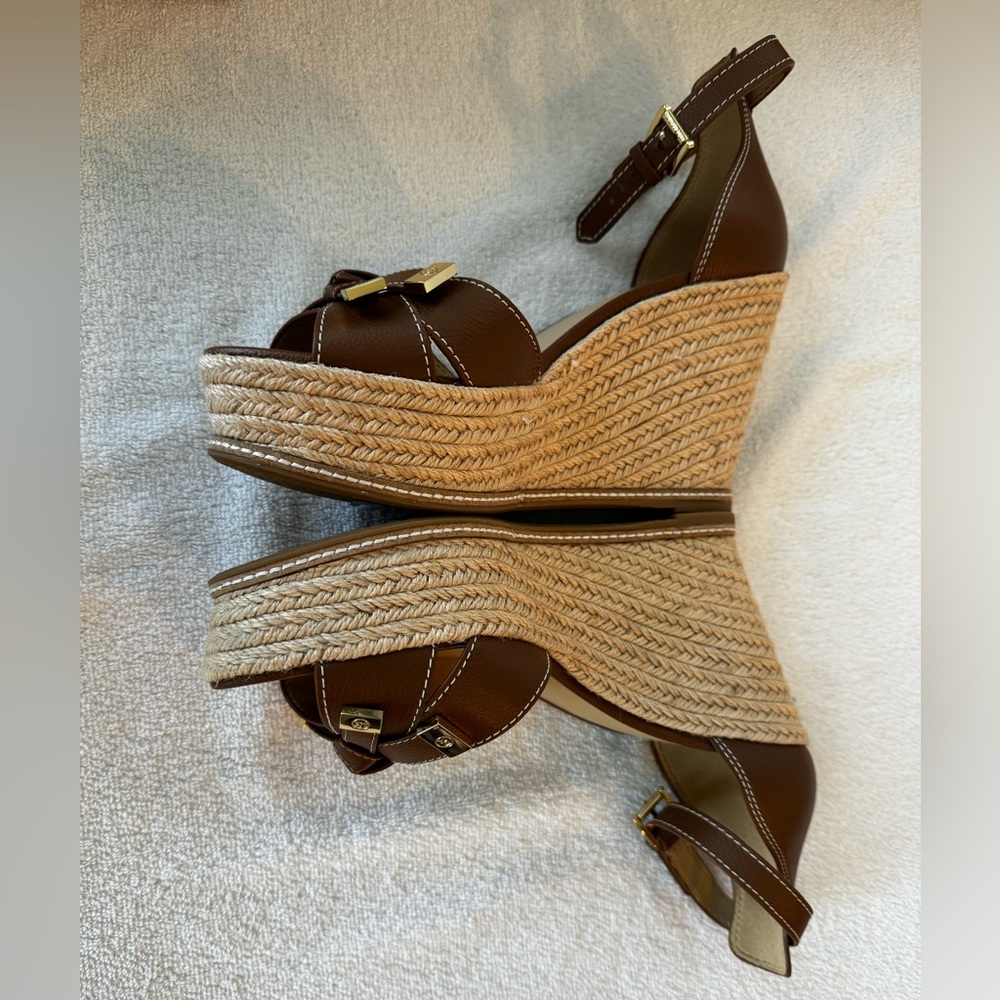 Micael Kors brown Wedge Sandals worn once. Size 11 - Picture 9 of 10